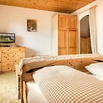 Bio-bergbauernhof Weger Apartment