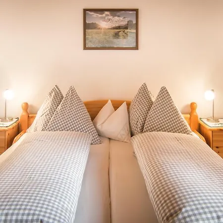 Bio-bergbauernhof Weger Апартаменты Деллах